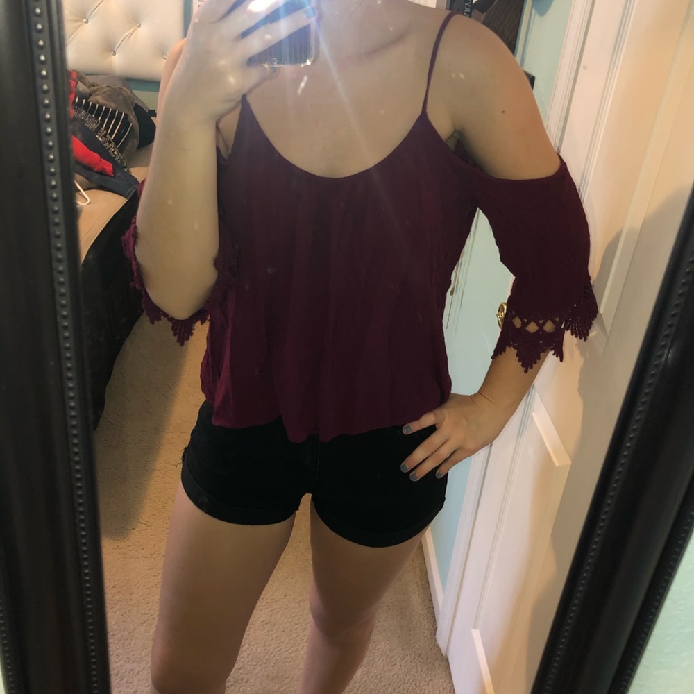 large maroon off-the-shoulder shirt